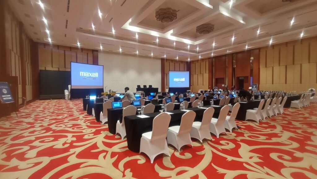 sewa laptop jakarta pusat